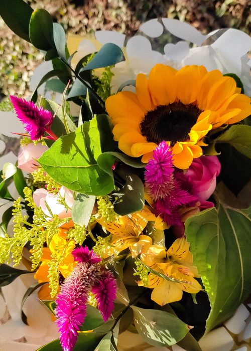 Bouquet de Flores Naturais Artes e Delícias Presente Guarujá